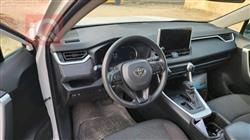 تۆیۆتا ڕاڤ 4